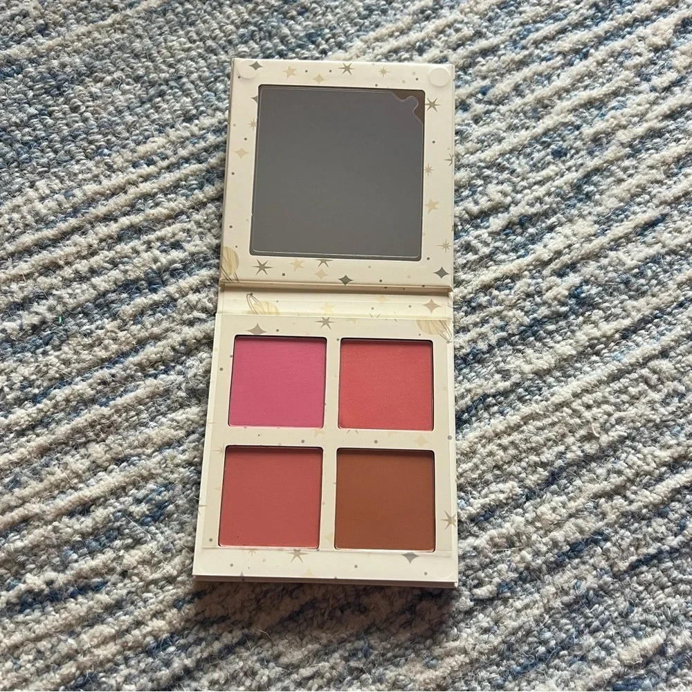 Moonslice Beauty Blushing Moon NEW